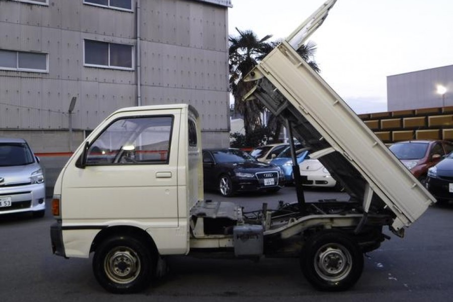 6 Mistakes To Avoid When Importing Dump Bed Mini Trucks From Japan