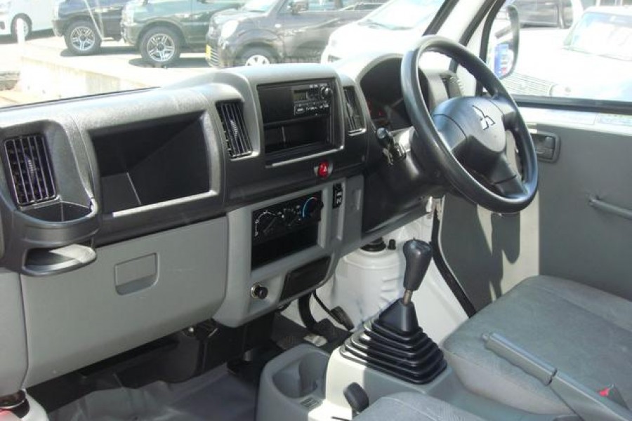 Hard Steering Wheel – Causes on Mini Trucks